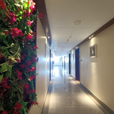 Rkn Grand Hotel بونديتْشيري المظهر الخارجي الصورة